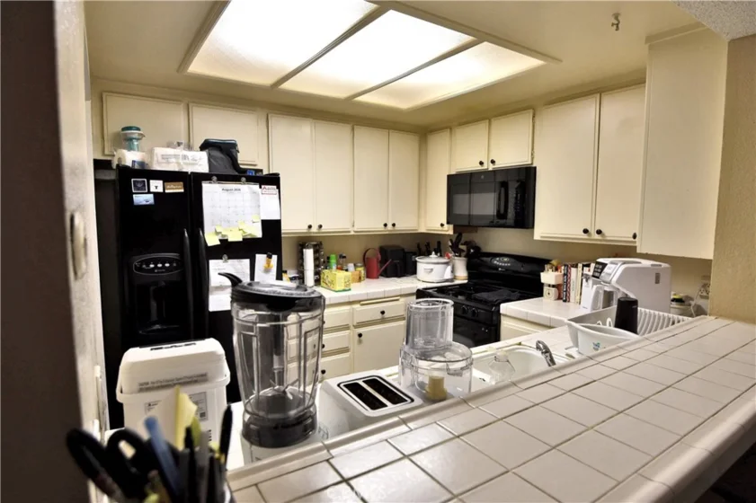 15155 Sherman Way #37 photo 10