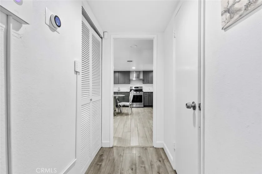 8801 Cedros Avenue #7 photo 11
