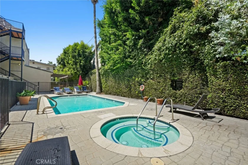 4477 Woodman Avenue #202 photo 23