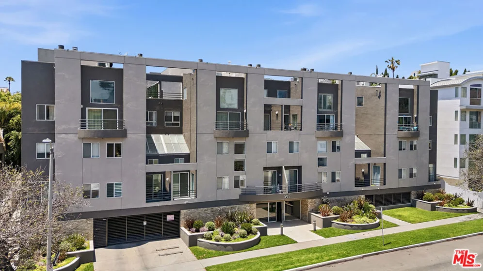 1617 S Beverly Glen Boulevard #204 photo 19