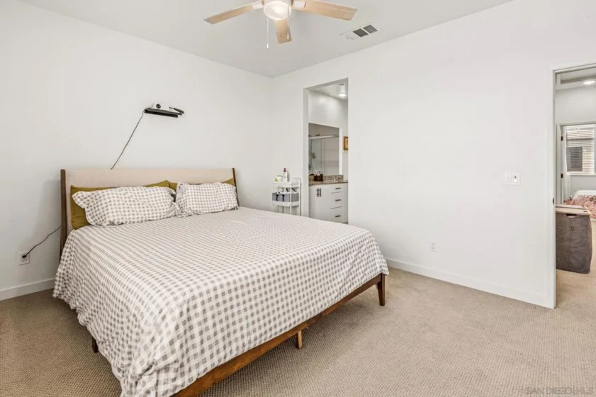 5310 Seacliff Place #11 photo 3