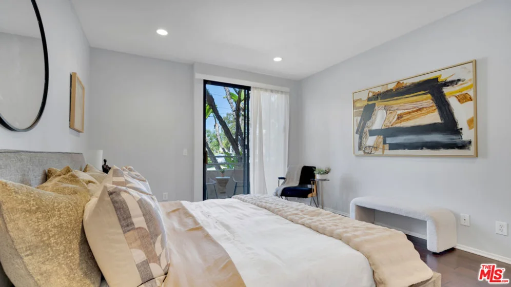 13920 Moorpark Street #106 photo 23