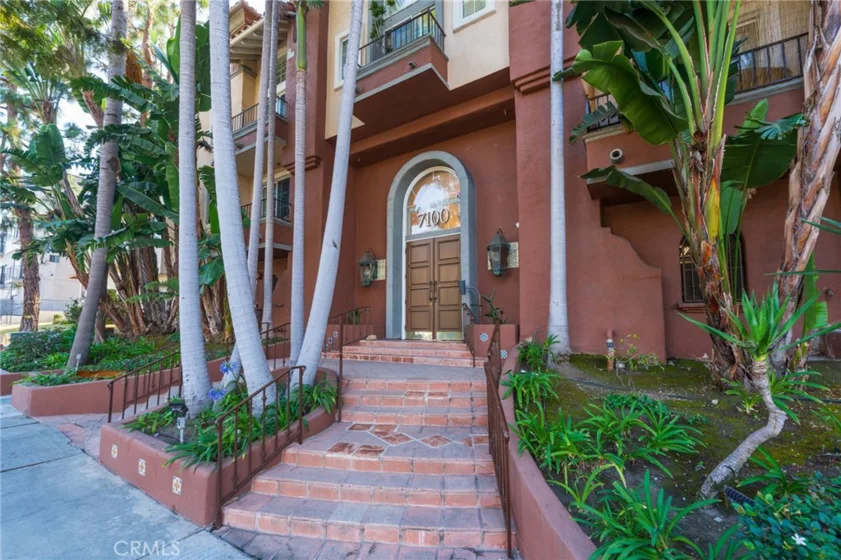 7100 La Tijera Boulevard photo 13