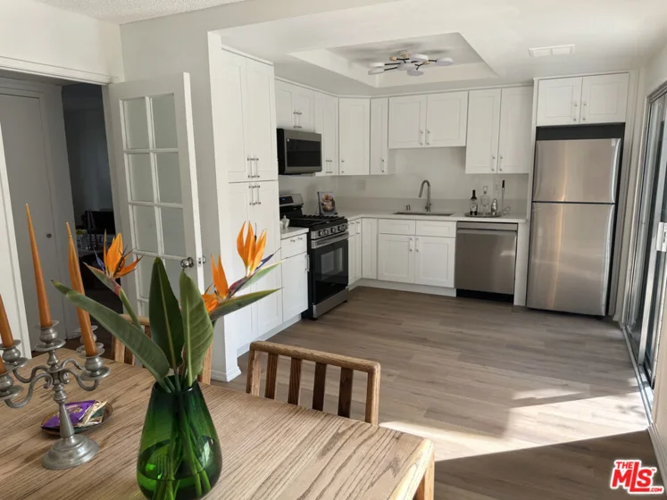 14715 Parthenia Street #18 photo 5
