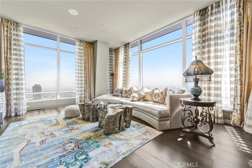 900 W Olympic Boulevard #50A photo 2
