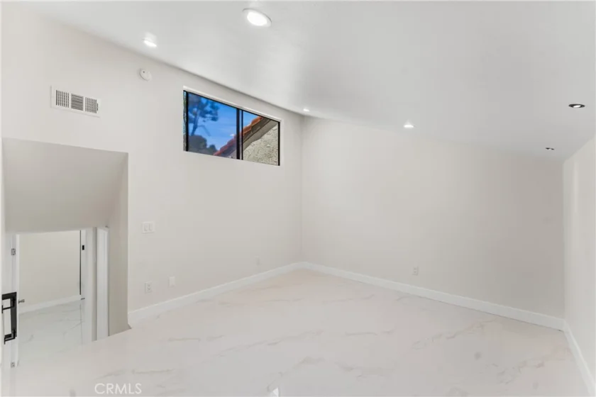 77 Barmore Court photo 21