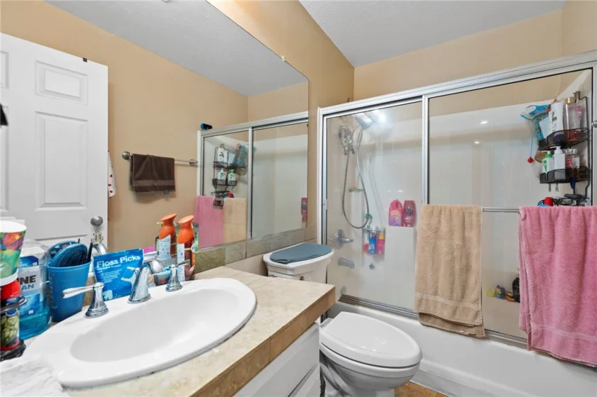 7035 Woodley #205 photo 16