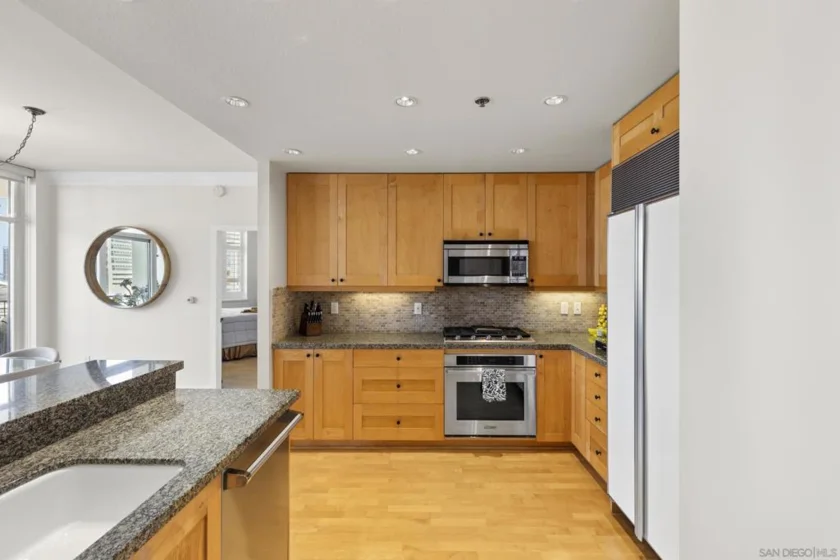 700 W Harbor Drive #1502 photo 9