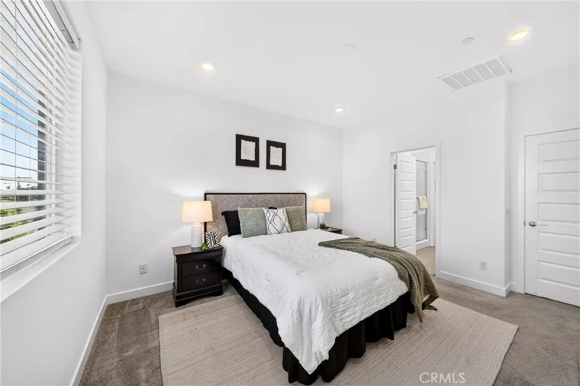 249 N Magnolia #3 photo 12