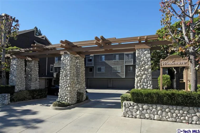 883 Magnolia Avenue #31 photo 1