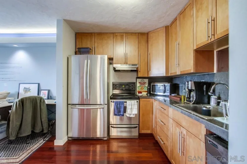 1645 Emerald Street #2Q photo 1