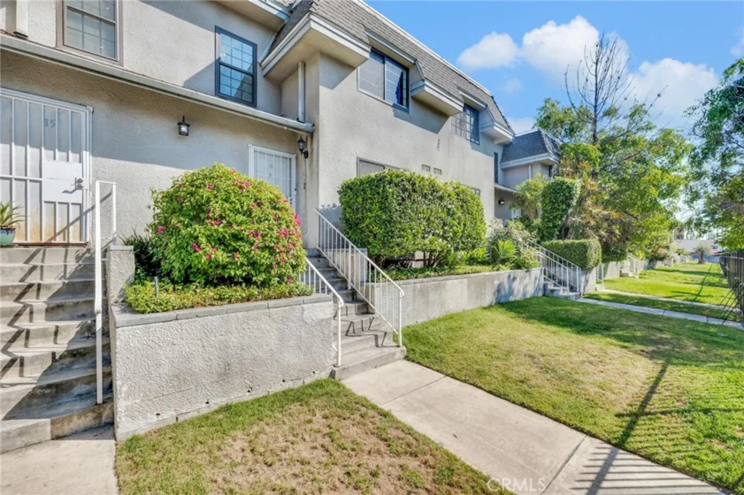 14500 Van Nuys Boulevard #14 photo 1