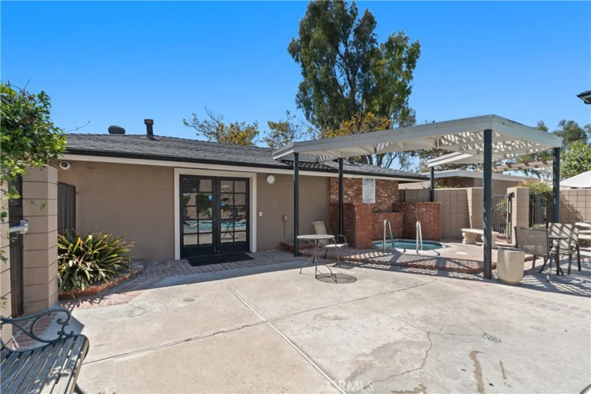 660 S Glassell Street #45 photo 19