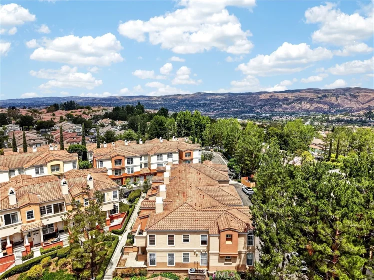 1027 S Stresa photo 20
