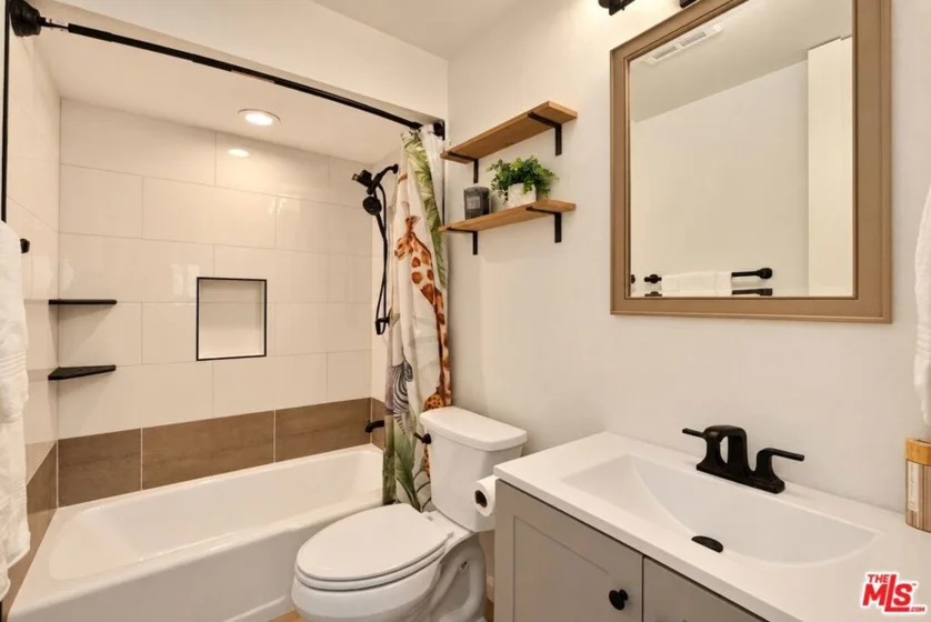 6315 Green Valley Circle #300 photo 11