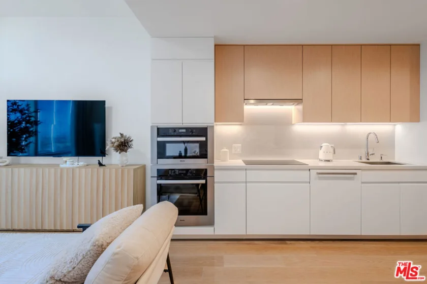 877 Francisco Street #1903 photo 7