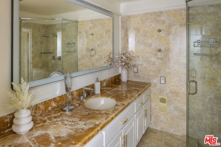 2184 Century Woods Way photo 3