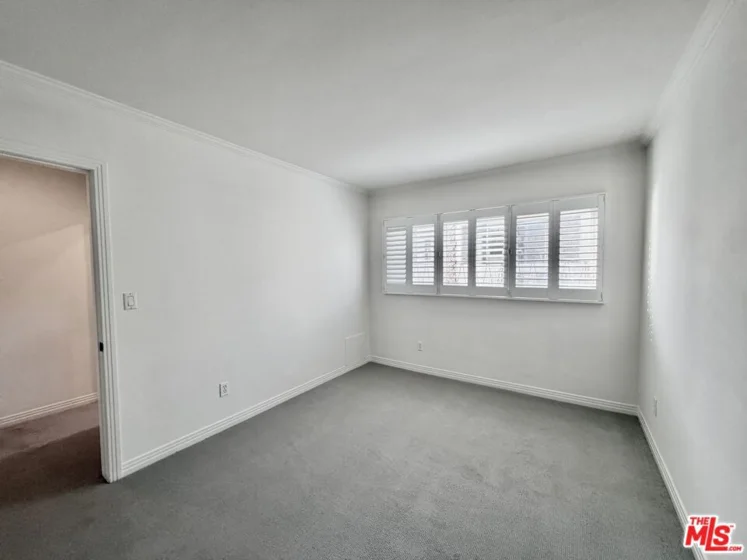 937 5th Street #8 photo 13