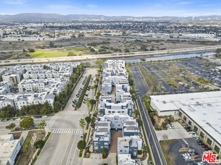 5400 Playa Vista Drive #23 photo 45