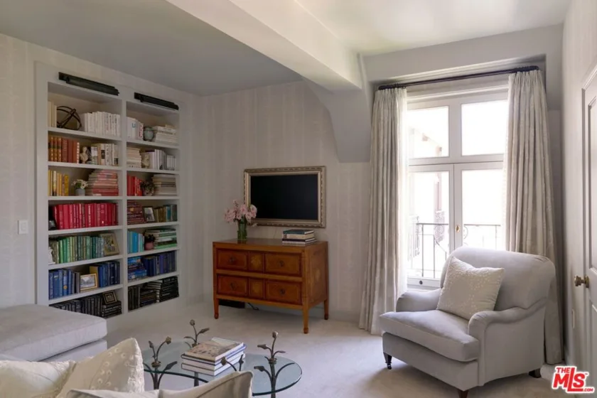 316 N Rossmore Avenue #605 photo 5