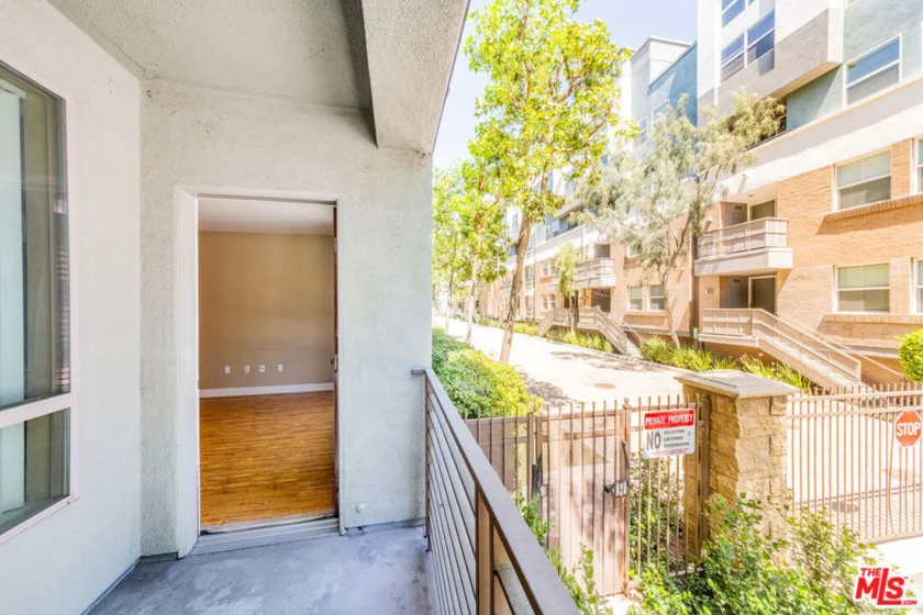 100 S Alameda Street #154 photo 25