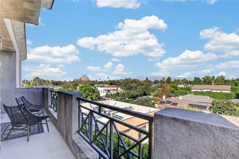 4424 Whitsett Avenue #303 photo 33