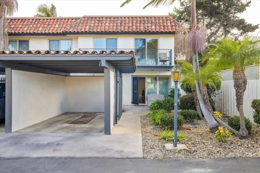 4341 Loma Riviera Court photo 1
