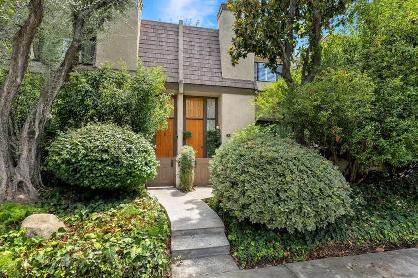 9000 Vanalden Avenue #111 photo 1