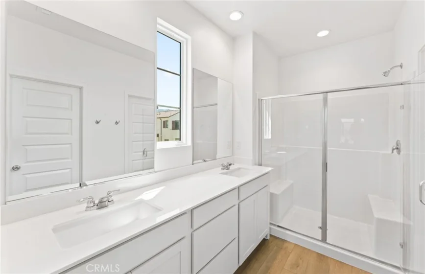 108 Pickwick Lane Court photo 30
