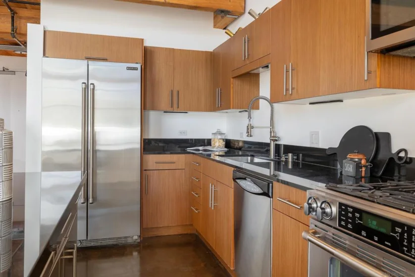 530 S Hewitt Street #131 photo 22