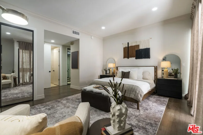 11628 Montana Avenue #208 photo 23