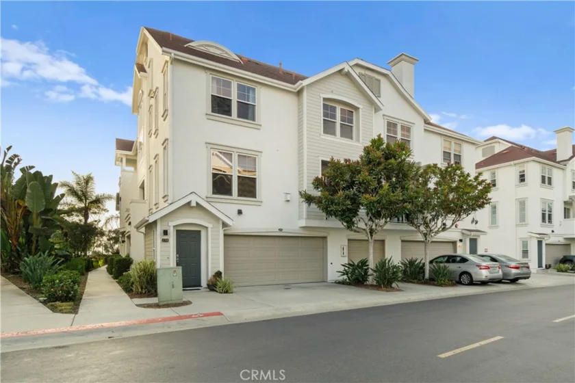 815 Harbor Cliff Way #238 photo 1