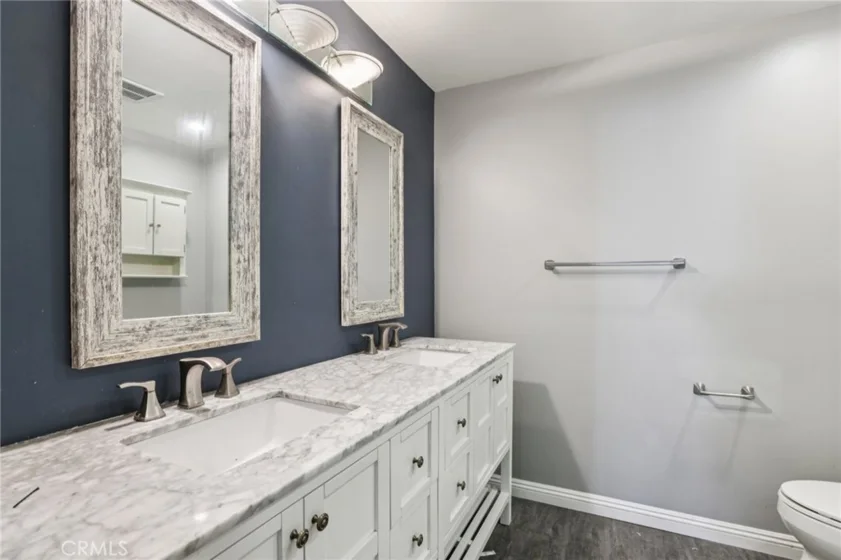 1121 N Olive Drive #211 photo 21