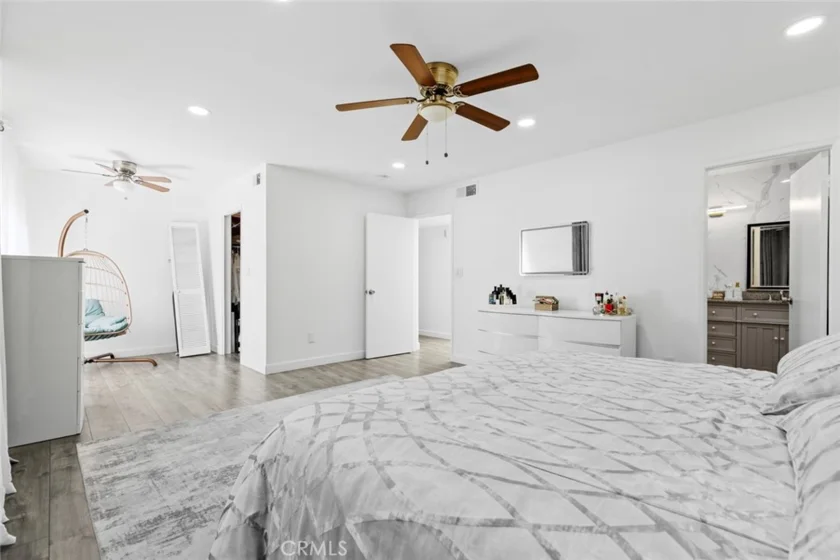8801 Cedros Avenue #7 photo 22