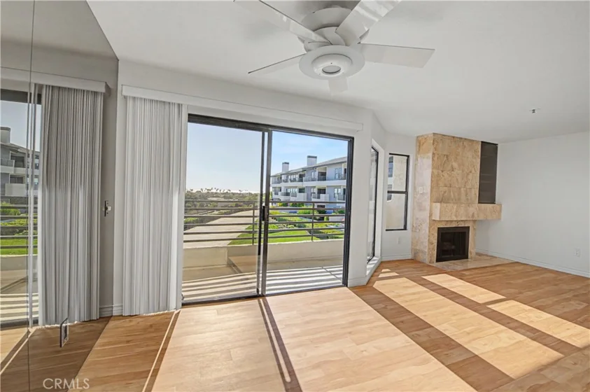 280 Cagney Lane #207 photo 4