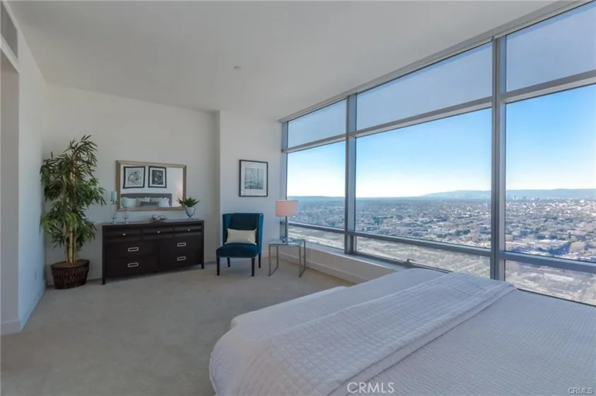 900 W Olympic Boulevard #36B photo 9