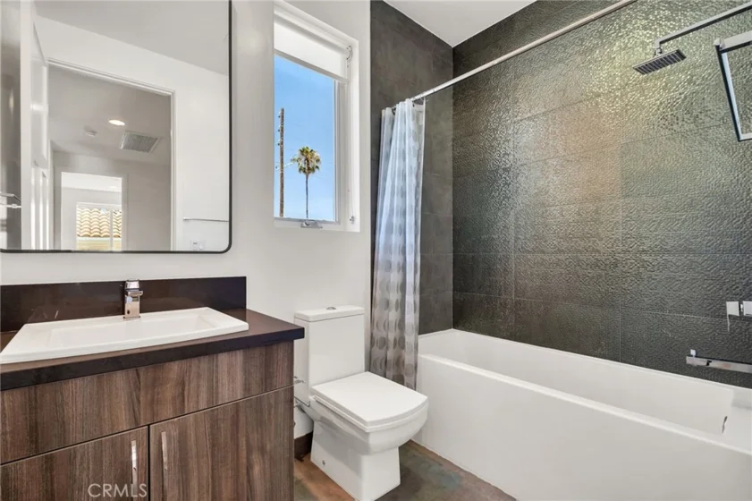 1715 Armacost Avenue #2 photo 35