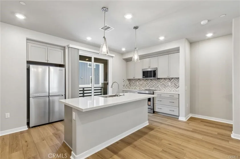 1477 Reef Lane photo 8