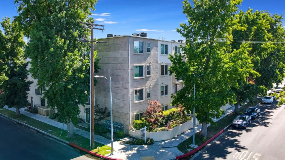 14412 Killion Street #310 photo 42