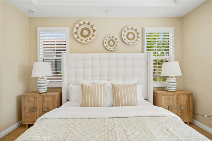 190 Crescent Moon photo 34