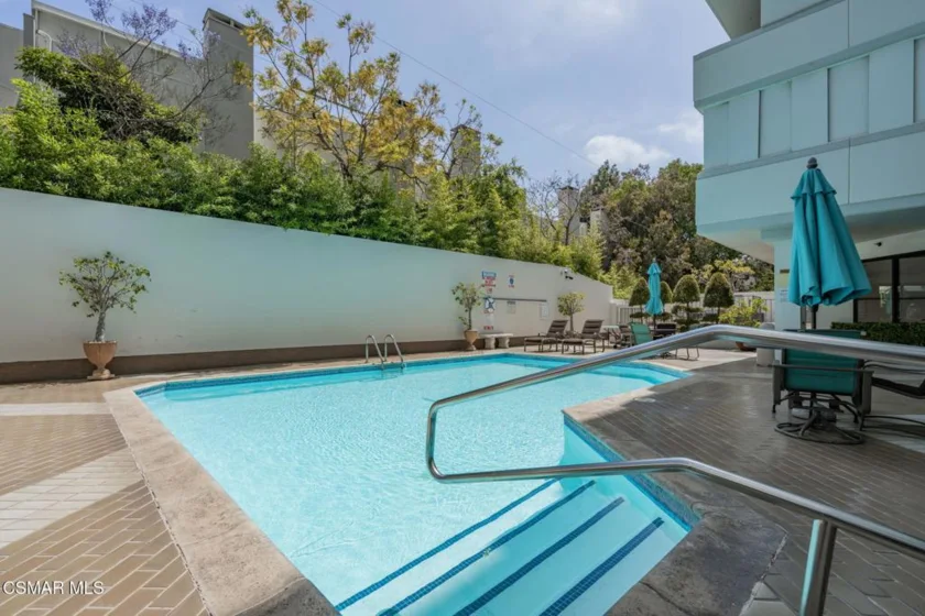 10660 Wilshire Boulevard #410 photo 71