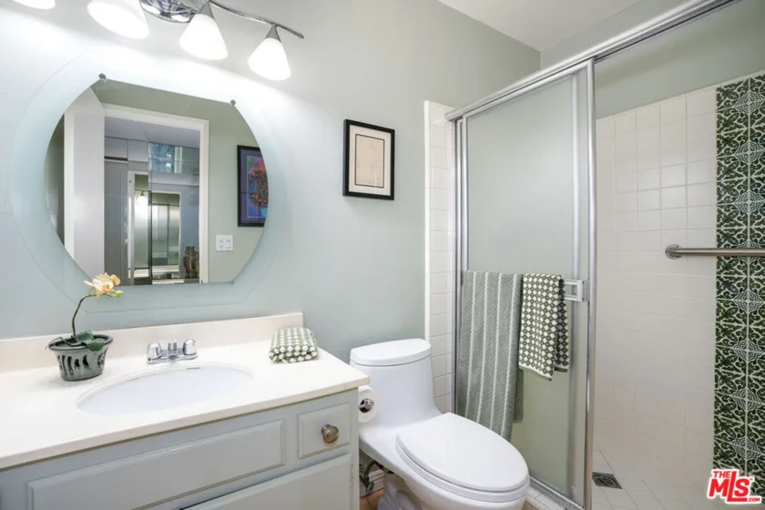 5845 Doverwood Drive #214 photo 17