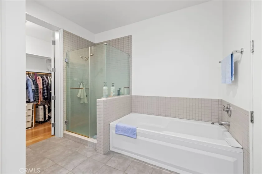 801 S Grand #1611 photo 4