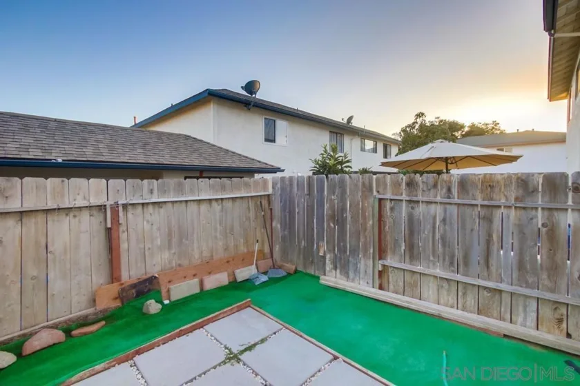 3433 Los Mochis Way photo 40