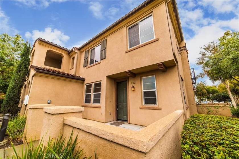 1800 E Lakeshore Drive #2701 photo 1
