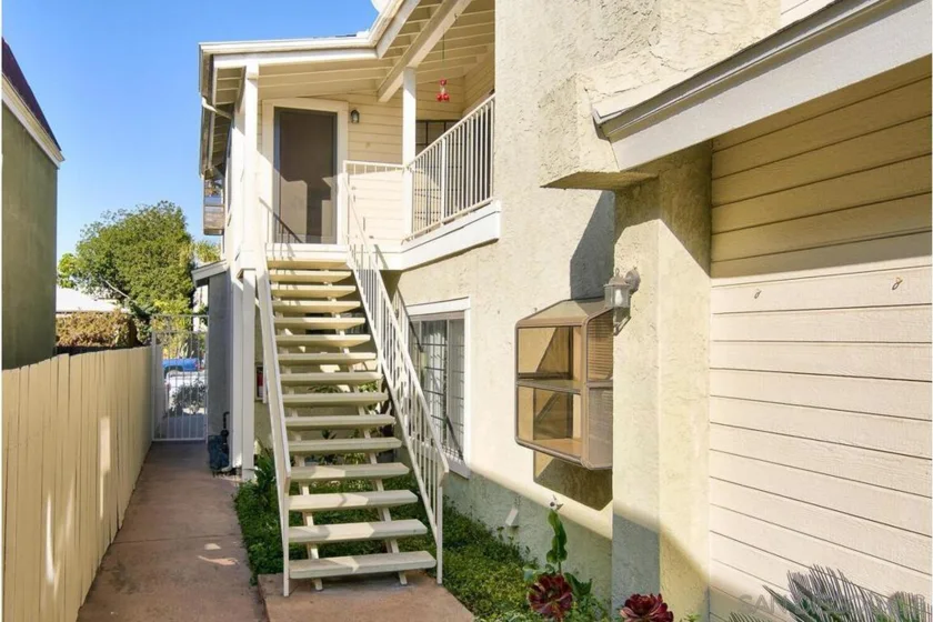 1453 Essex Street #4 photo 1
