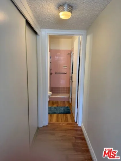 6342 Morse Avenue #205 photo 6