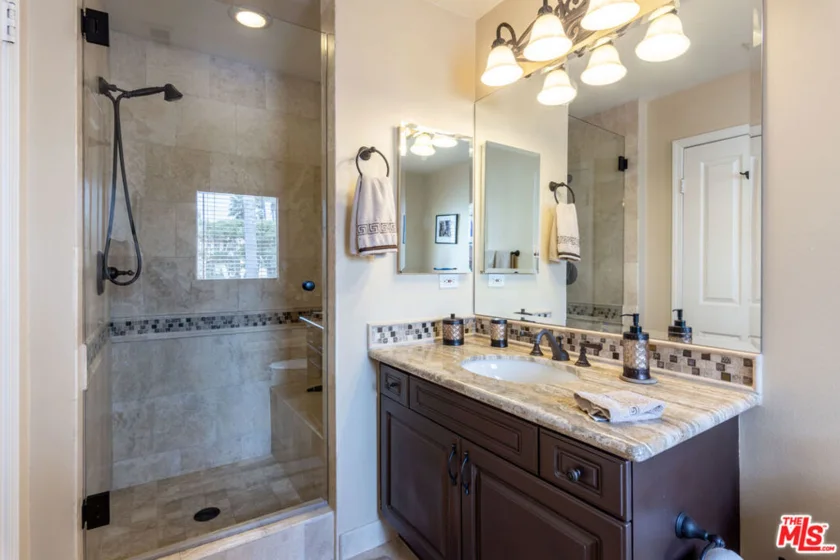 6483 Zuma View Place #106 photo 26