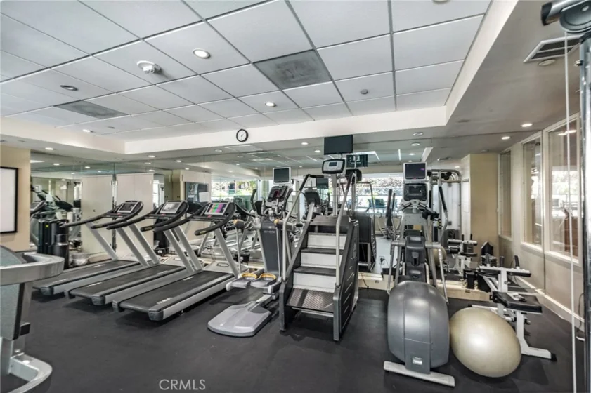 10445 Wilshire #1606 photo 28