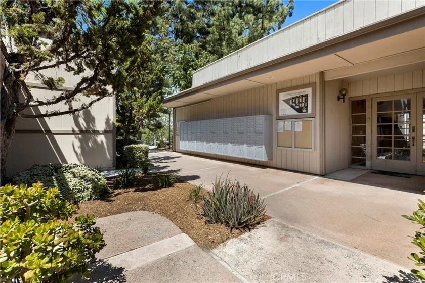 3046 Associated Road #44 photo 23